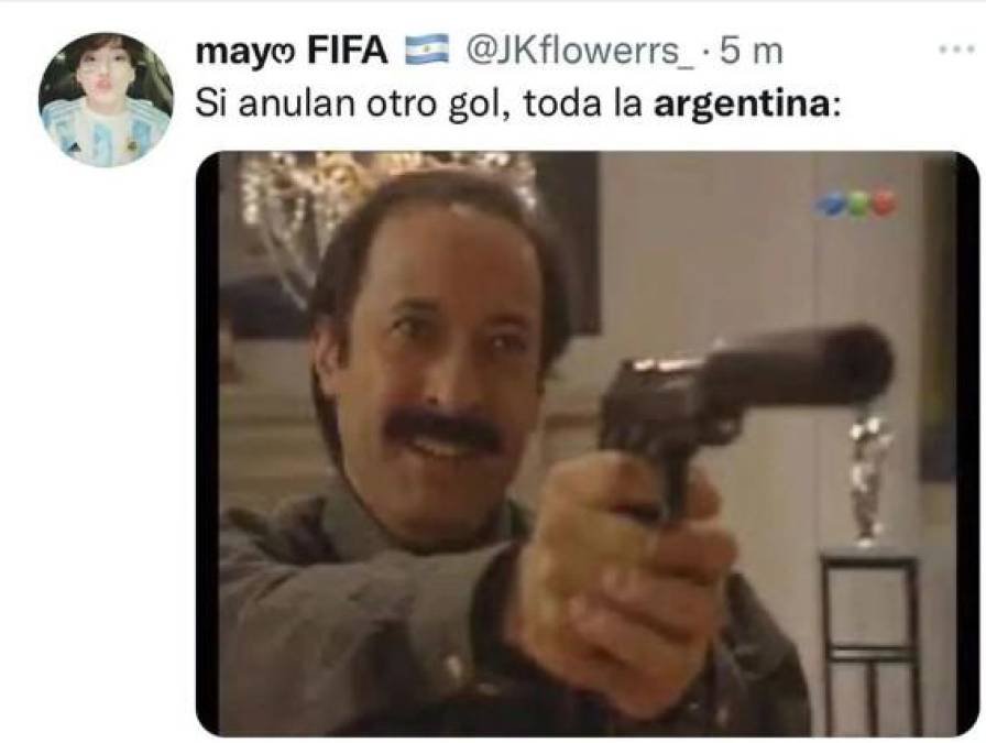El Var protagoniza los memes del Argentina-Arabia ¡Volvieron los pechos fríos en la Albiceleste!