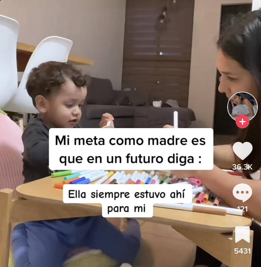 ”Mi meta como madre que un en un futuro (mi hijo) diga: ella siempre estuvo ahí para mí”, se lee el mensaje compartido. Los protagonistas de la imagen no son ni ella ni su hijo, sino que se trata de la captura de un video. 