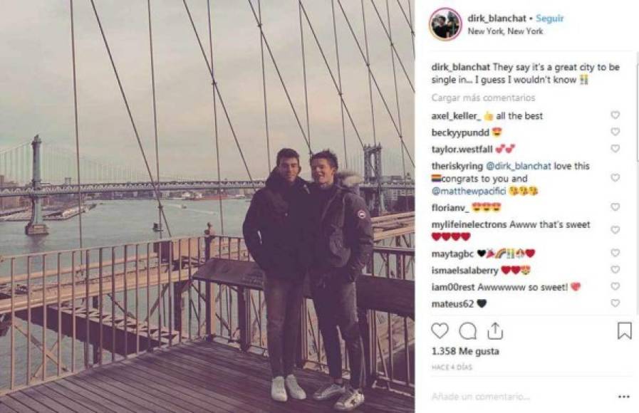 Por su parte, Dirk Blanchat publicó una foto de ambos en Nueva York y tituló: 'Dicen que es una gran ciudad para estar soltero... Supongo que no lo sé'.
