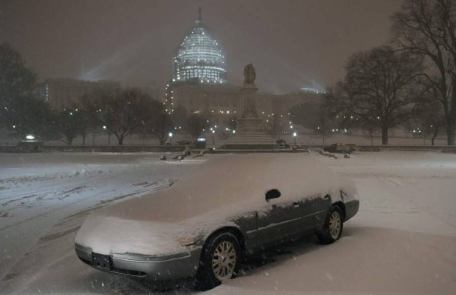 Fotos: Tormenta de nieve congela a EUA