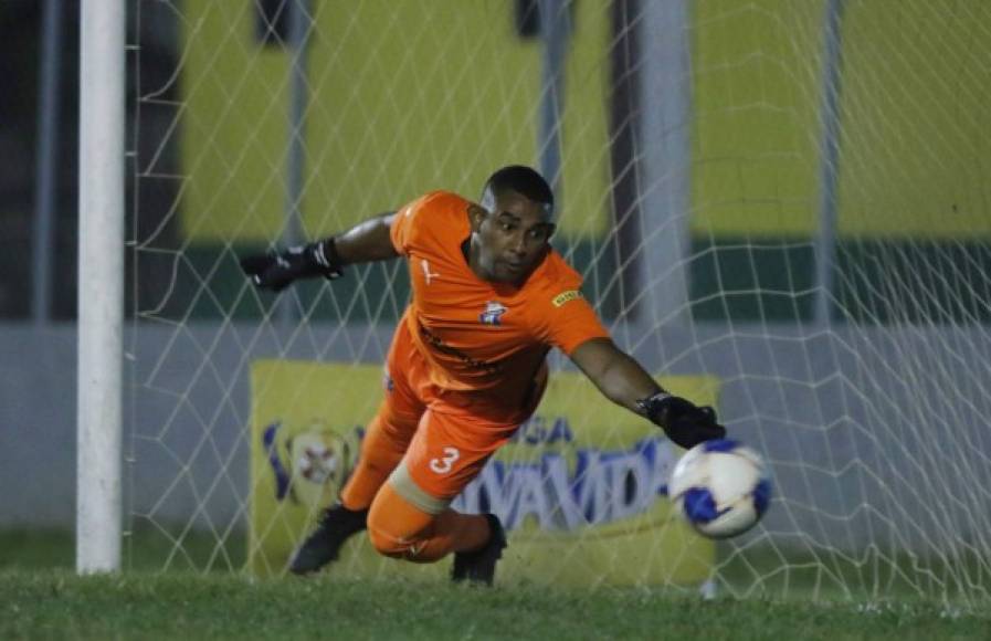 "José Mendoza: Ha tenido un gran Clausura 2021 con el Honduras Progreso, pero no fue convocado a la H."