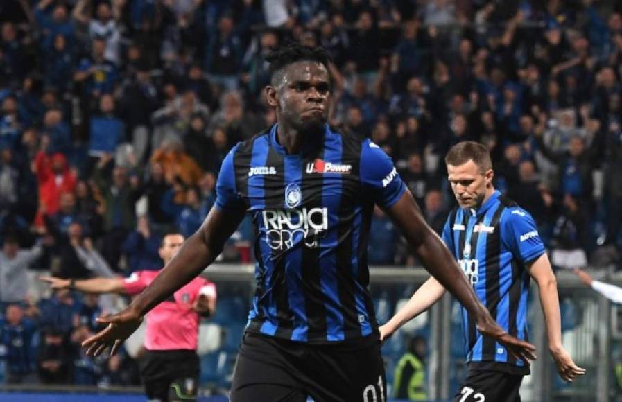 El NápolI valora el regreso de Duván Zapata. Una de las grandes sensaciones de la Serie A, con 28 goles en toda la temporada, podría reforzar al equipo de Ancelotti, según ha informado Calciomercato.