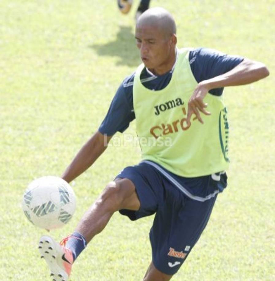 Juan Delgado, rapado en el entreno de este lunes.