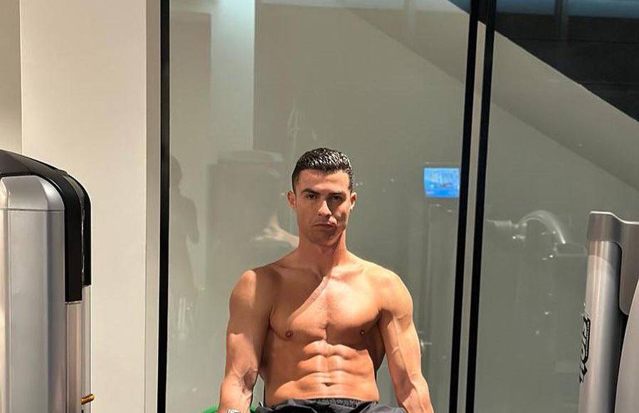 Aparte de sus ejercicios diarios, el jugador del Al Nassr cuenta con una muy buena alimentación a tal grado de tener su chef personal, Giorgio Bargone.