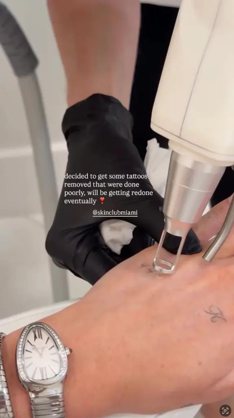 Exnovia de Liam Payne sorprende al borrar tatuaje que llevaba en su honor