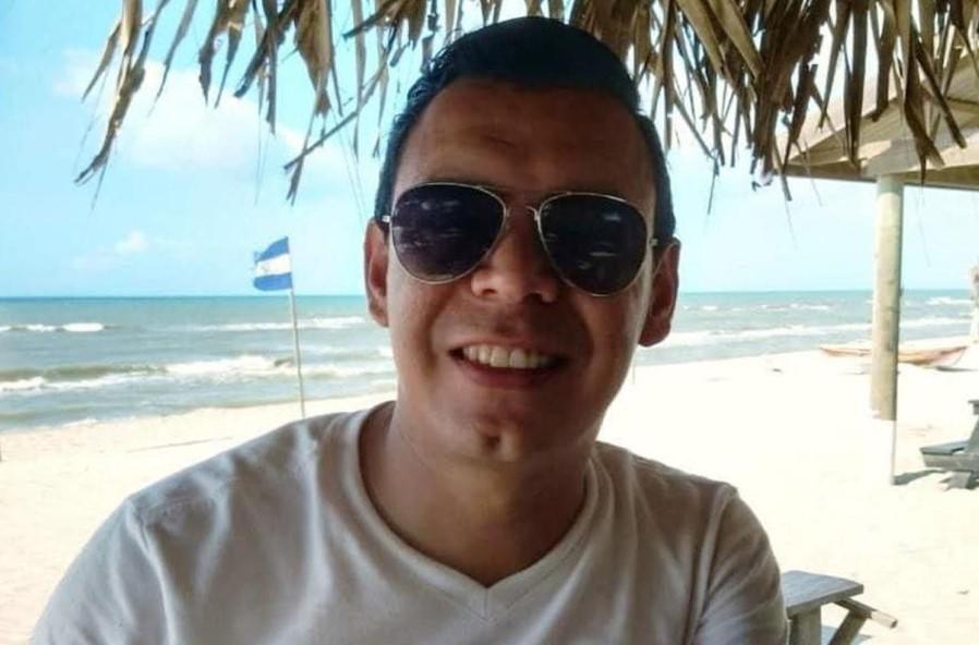 Fiscal acusado de violación sigue prófugo