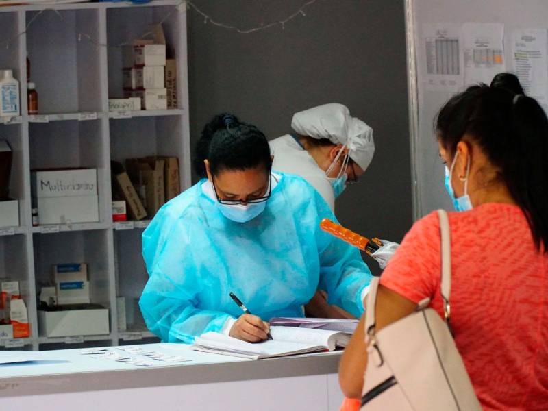 <b><span class=mln_uppercase_mln>atenciones.</span></b> Durante las últimas nueve semanas solo fueron atendidos en el triaje de Infop 251 pacientes.<span class=mln_uppercase_mln> </span>