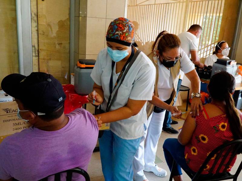 jornadas. Más de seis millones de hondureños se han vacunado en el país; más de dos millones con segunda dosis.