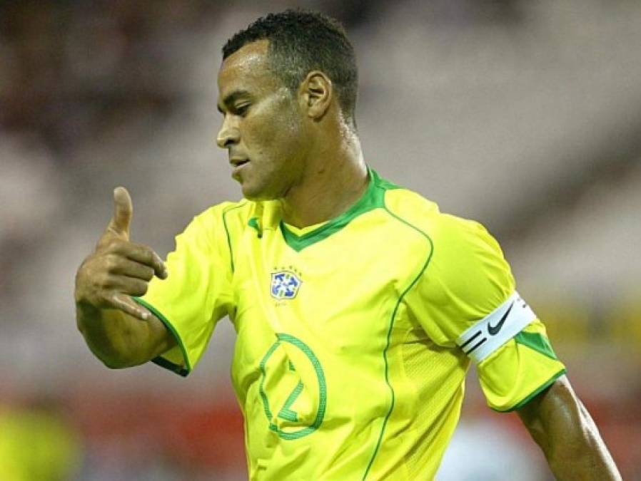 Cafú ha perdido cinco propiedades, pero el fisco brasileño le ha bloqueado otras 15 hasta que se resuelva el litigio. El brasileño tiene en posesión unos 32 inmuebles de su etapa de futbolista.