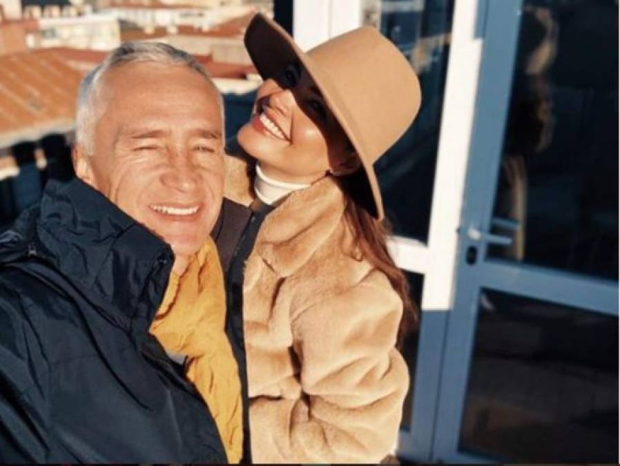La novia del periodista Jorge Ramos robó suspiros con las imágenes y recibió miles de comentarios sobre lo espectacular que luce a su edad.