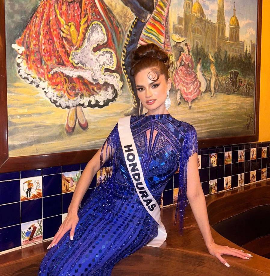 Y es que Miss Honduras, Stephanie Cam, se encuentra en el ojo de los missólogos por su belleza y lo bien que está destacando en sus pasarelas, en las actividades previas al certamen y la gala preliminar.