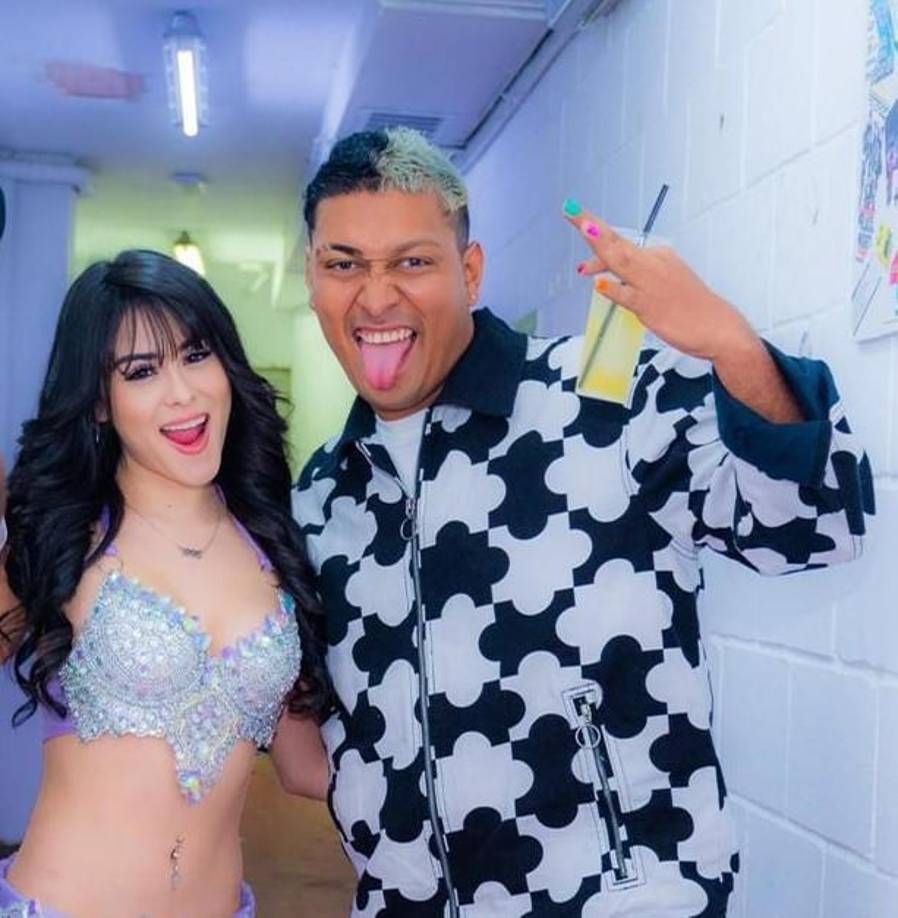 Al evento estaba confirmada la presencia de “Campanita”, mientras Supremo aún no aparecía en la nómina y, aparentemente tampoco lo estará por una los comentarios recientes que ha intercambiado con el podcast “El Lengüetazo”. 