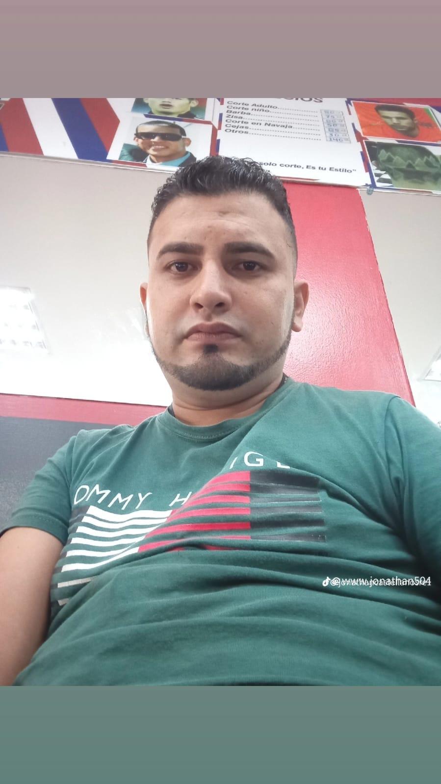 Así era Jonathan Reyes, el conductor de rapidito que murió en el sector de Cofradía