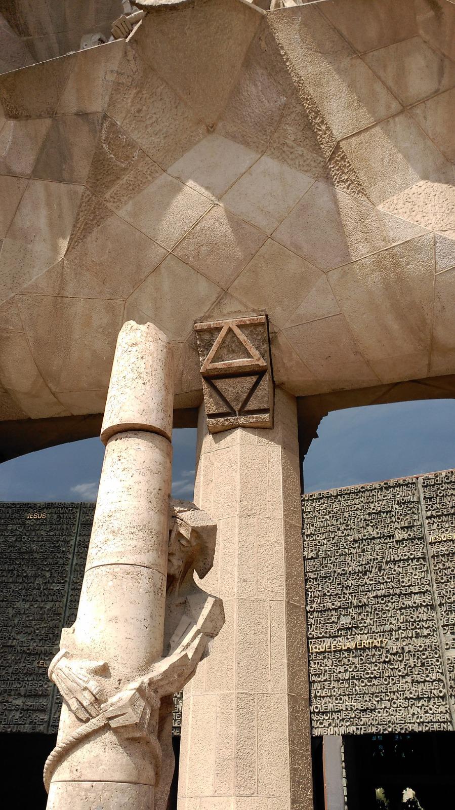 La Sagrada Familia, la interminable obra de Gaudí que bendecirá el Papa