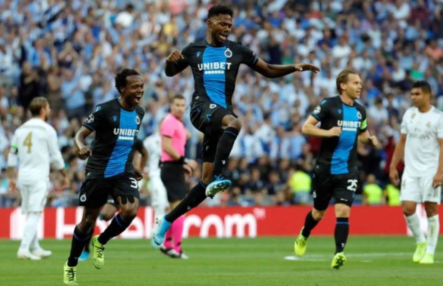 Emmanuel Bonaventure Dennis celebrando su primer gol contra el Real Madrid.