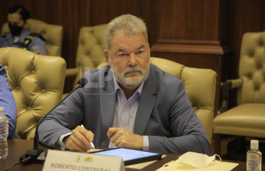 El alcalde Roberto Contreras de San Pedro Sula fue contundente desde un inicio de la reunión al señalar que no quiere más violencia en los estadios de la capital industrial.