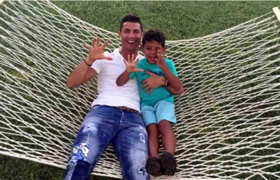 Cristiano Ronaldo ha sido un padre responsable.