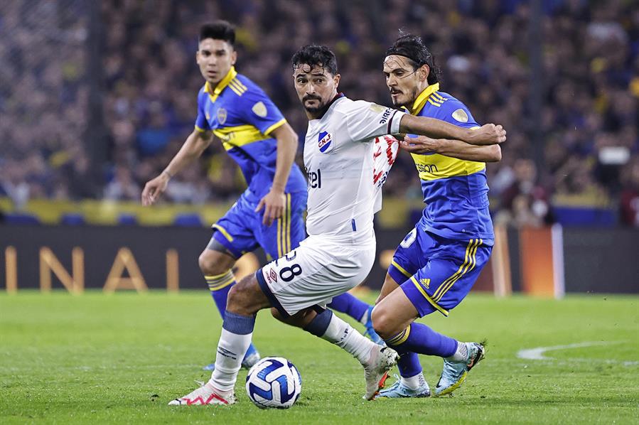 Cavani debutó: Boca Juniors avanza a cuartos de la Copa Libertadores