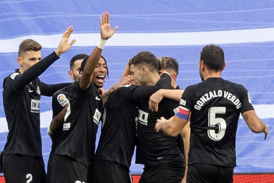 El Elche hizo un enorme partido en el Santiago Bernabéu.