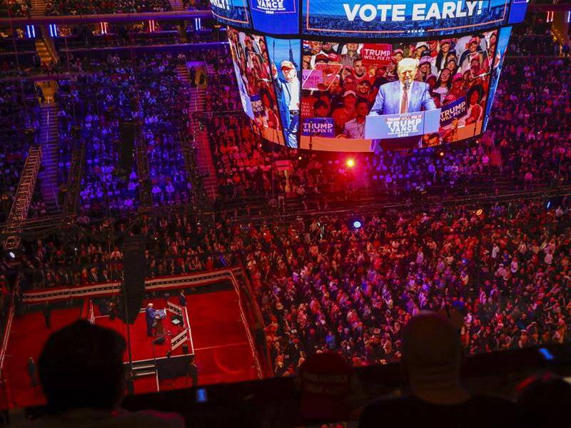 El candidato republicano a la presidencia estadounidense Donald Trump durante un acto electoral celebrado en el Madison Square Garden de Nueva York, Estados Unidos.
