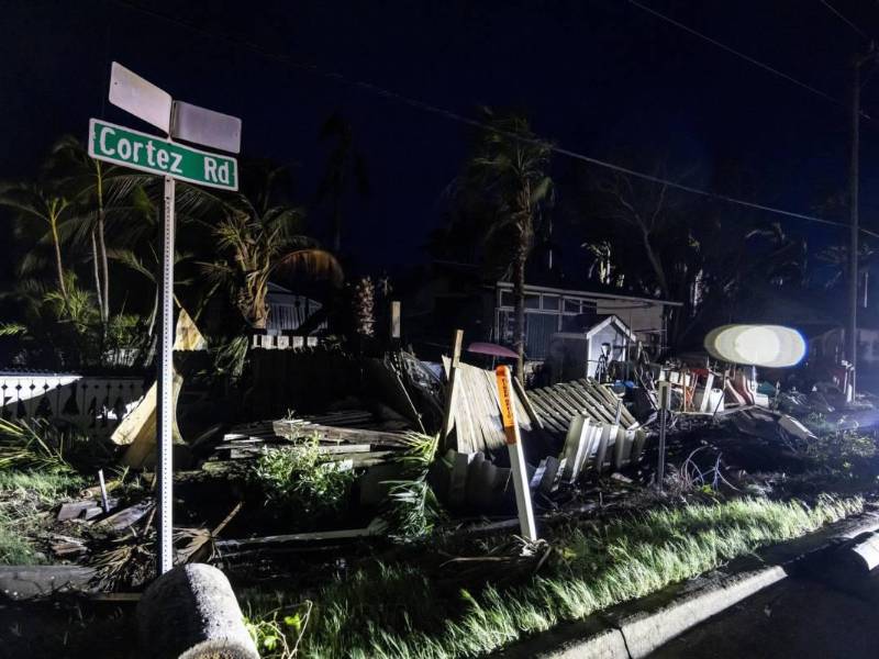 Más de 600.000 casas en el estado de Washington se quedaron sin electricidad, 15.000 en Oregon y casi 19.000 en California.