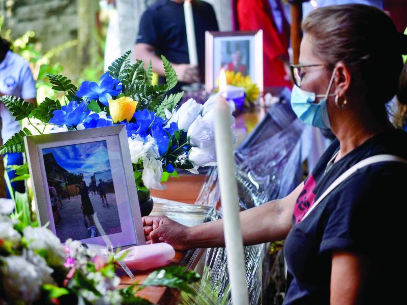 “El profesor era un hombre de familia y se mantuvo hasta el último momento con ella”