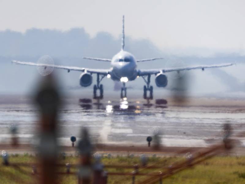 La nueva ruta comienza mientras más de una decena de aerolíneas internacionales han mudado sus operaciones a otros aeropuertos de Venezuela. Fotografía de archivo. EFE/EPA/JIM LO SCALZO