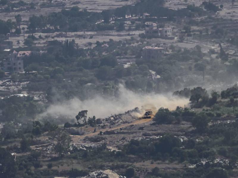 La semana pasada, el Ejército israelí aseguró que ha continuado atacando en su país vecino en supuesta represalia a proyectiles lanzados por el grupo libanés. EFE / Magda Gibelli.