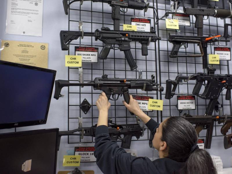 El Gobierno de Biden ha implementado varias restricciones para la venta de armas tras las masacres en Texas y Nueva York.