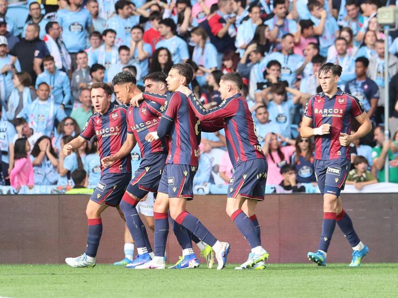 Kervin Arriaga participó en dos goles del Levante ante el Celta de Vigo.