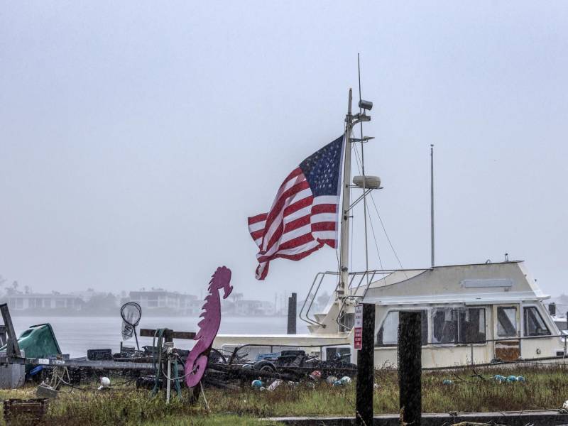 El huracán Milton, de categoría 3, creció de tamaño en las últimas horas en su camino hacia la costa oeste de Florida.