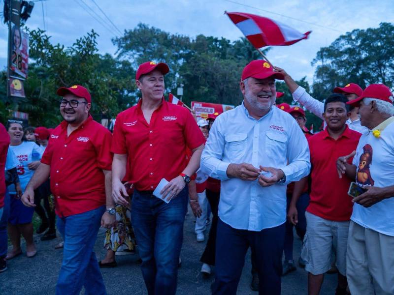 Roberto Contreras explotó en declaraciones contra Salvador Nasralla e Iroshka Elvir.