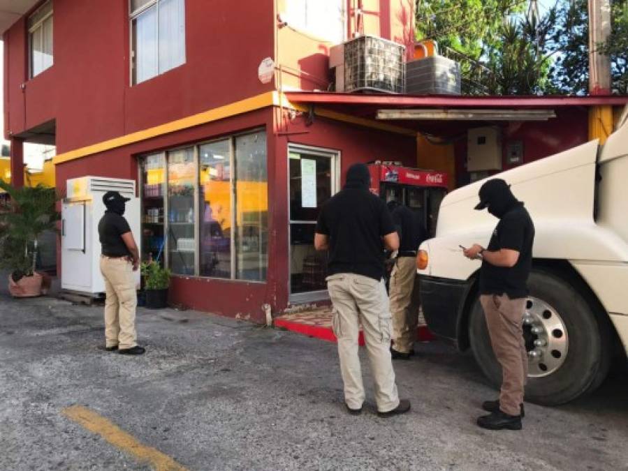 Inspeccionan gasolinera en San Pedro Sula que abastece de combustible a la Policía y que pertenece al exoficial Barralaga.