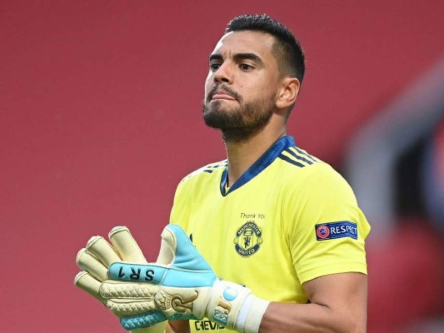 Según The Times, el portero argentino del Manchester United, Sergio Romero, podría firmar con el Everton antes de finalizar el mercado de fichajes actual.