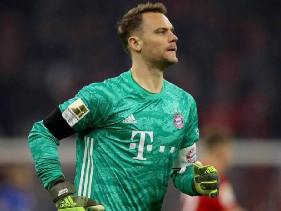 18. Manuel Neuer (Bayern Múnich) - El portero alemán gana al mes 1,25 millón de euros.