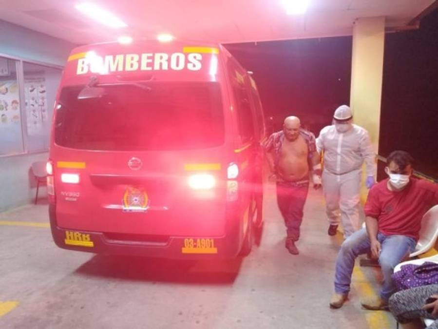 De acuerdo a la información del cuerpo de Bomberos, un hombre resultó lesionado cuando se conducía en una camioneta y otro vehículo le quitó el derecho de vía. Este ciudadano fue trasladado al hospital El Progreso para recibir atención inmediata.