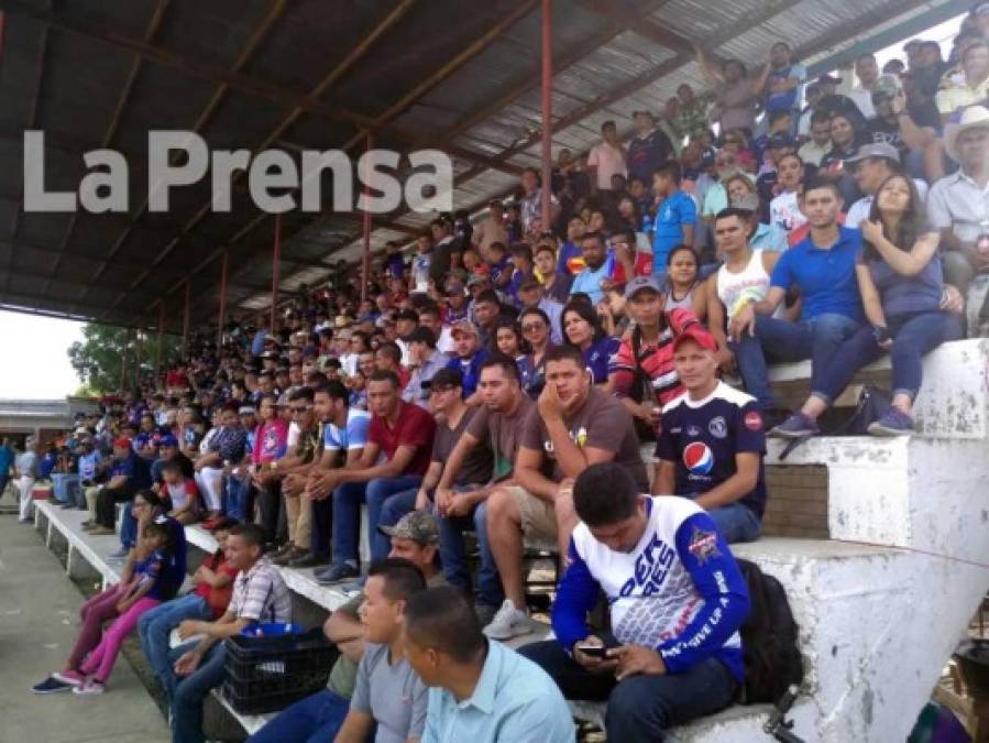La visita del Motagua al estadio Marcelo Tinoco de Danlí generó un gran ambiente en las gradas.