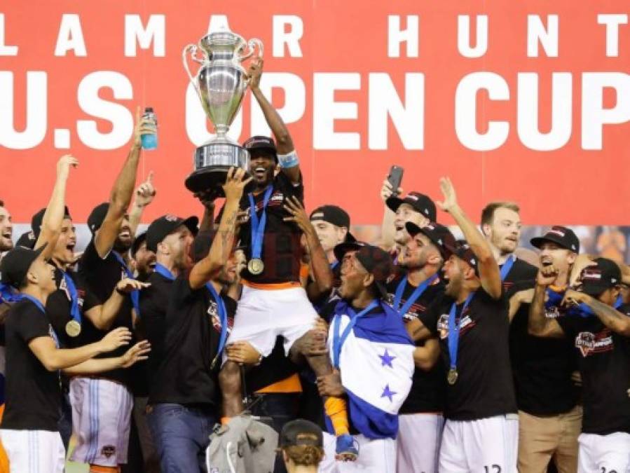 Houston Dynamo (Estados Unidos) - Campeón Lamar Hunt U.S. Open Cup 2018. En este equipo juegan tres hondureños Alberth Elis, Romell Quioto y Boniek García.
