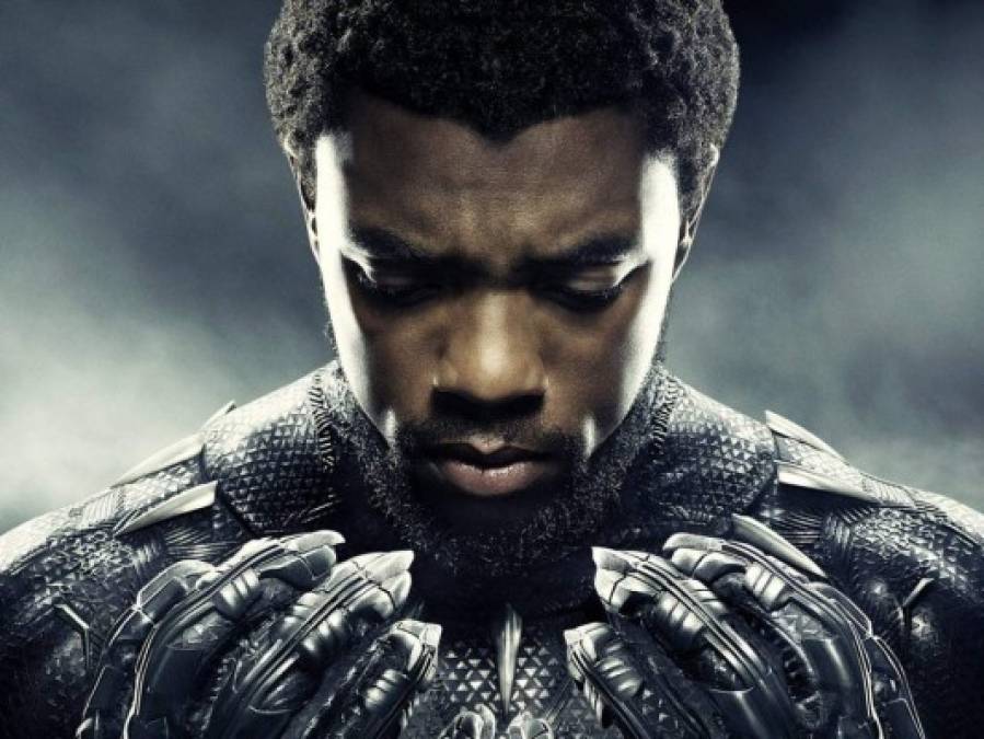 El pasado junio, Chadwick Boseman fue trasladado de urgencia a un hospital local en Santa Mónica, California.<br/><br/>En las fotos de paparazzi obtenidas por BACKGRID.com, la estrella de 'Black Panther' lucía muy deteriorado, sin embargo esas fotos se han hecho virales hasta ahora.