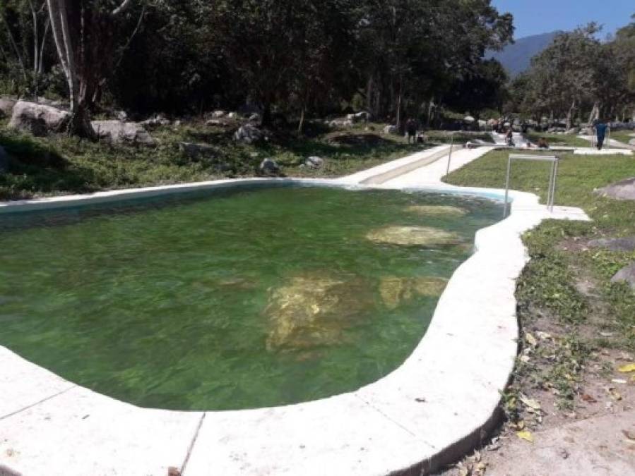 Por más de diez años el sitio estuvo en el olvido, pero en enero de este año se abrió nuevamente al público. El parque cuenta con varias piscinas que reciben agua de río.