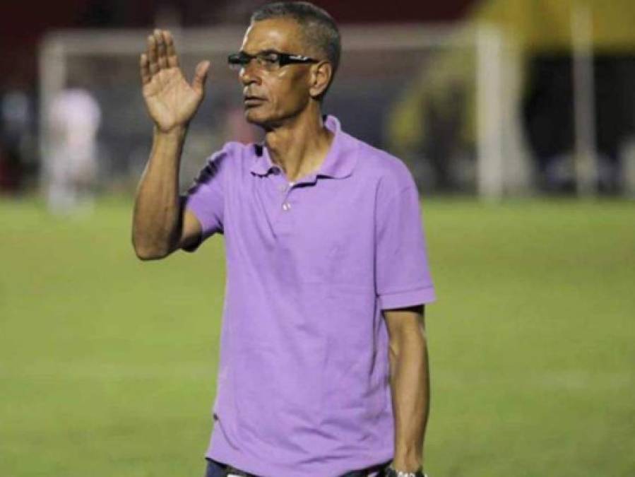 El entrenador colombiano Horacio Londoño es uno de los candidatos para dirigir al Vida si al final no sigue Héctor Castellón.