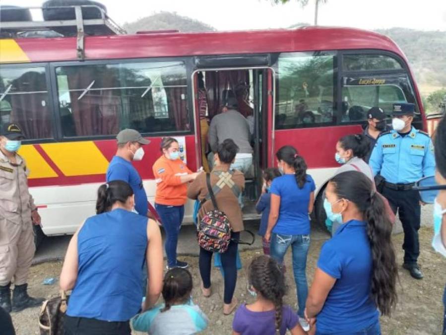 El transporte público terrestre está autorizado para operar. Conapremm vigila que se cumplan las medidas de bioseguridad y protocolos sanitarios.