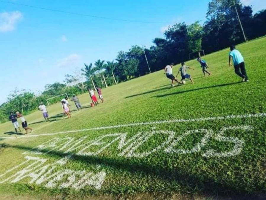 Cancha que se encuentra ubicada en la aldea Travesía, Puerto Cortés.