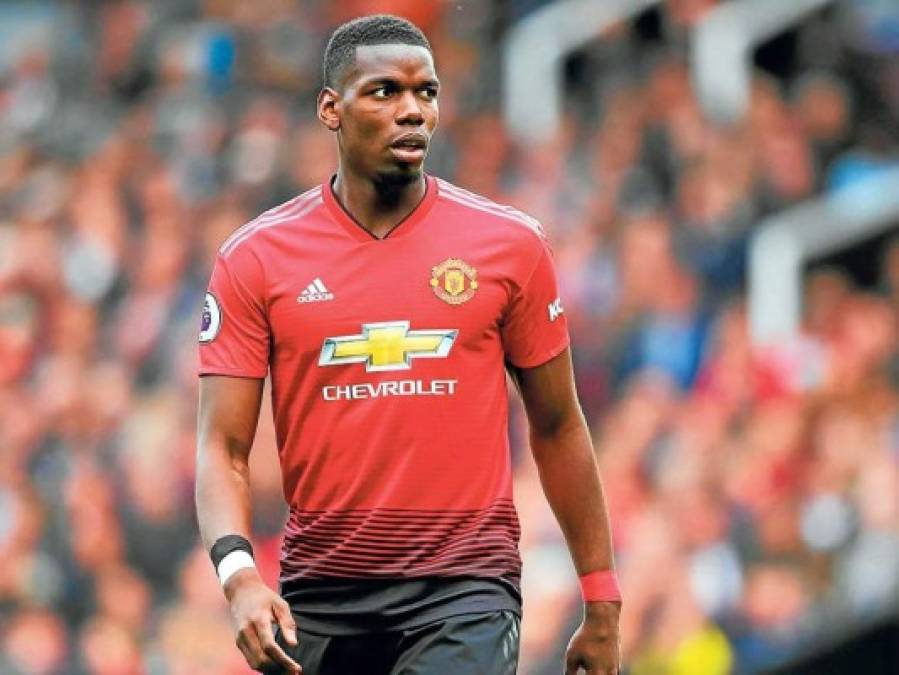 Paul Pogba - El centrocampista del Manchester United vuelve al punto de mira del Real Madrid. El francés es uno de los favoritos de Zidane y lo quiere en su proyecto de reforma. Ahora, le toca al club blanco mover ficha por él y el cuadro inglés no dejará salir a su estrella a cualquier precio. En Inglaterra lo tasan por encima de los 150 millones de euros. Gareth Bale puede entrar como moneda de cambio en la operación.