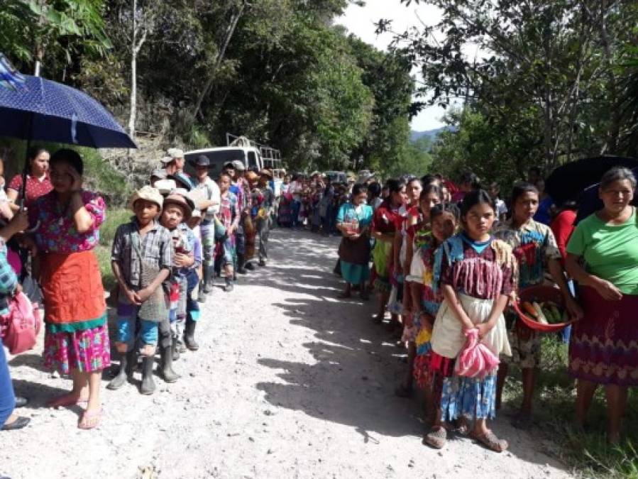 Del 15 al 20 de julio se llevan a cabo las actividades que conmemoran al guerrero Lempira. Siete centro de educación básica se unirán para realizar dramatizaciones, comidas típicas, juegos tradicionales, campeonatos deportivos y mucho más durante esta jornada educativa.