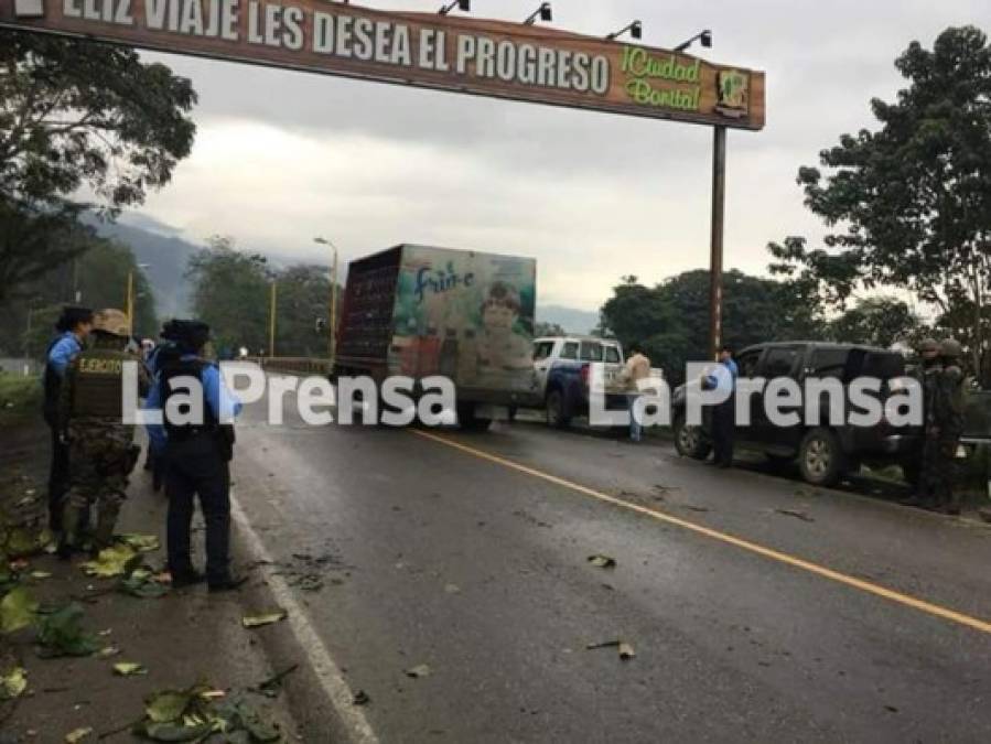 Policía mantiene control en carretera entre El Progreso y Santa Rita, Yoro.