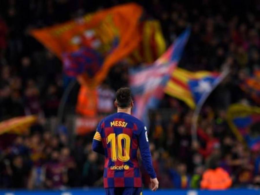 Lionel Messi le envió un famoso burofax al Barcelona en donde le transmitía su deseo de abandonar el equipo. A La Pulga le restaba aún un año más de compromiso en el Camp Nou y el club abordaba una de las renovaciones más complicadas por la situación de crisis generada por la pandemia