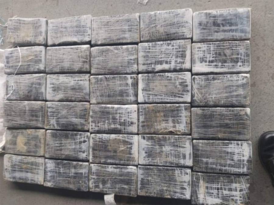 Los 100 kilos de cocaína venían distribuidos en varios paquetes.