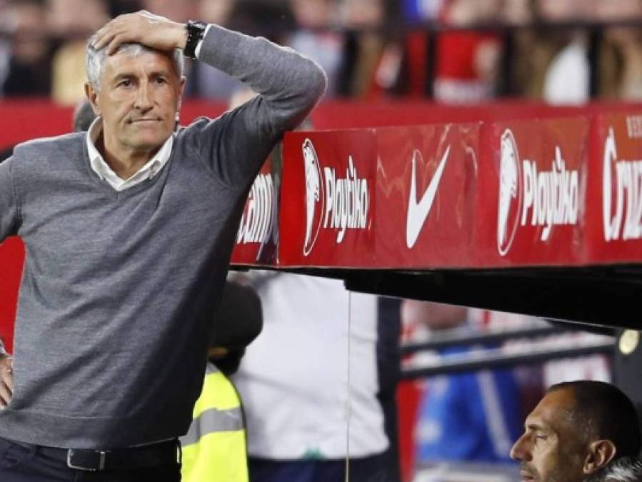 Se definió el futuro inmediato de Quique Setién en el FC Barcelona. El entrenador continuará en el banquillo azulgrana luego de la reunión que mantuvo con el presidente del club Josep Maria Bartomeu, un día después de las críticas de Lionel Messi y la pérdida de La Liga a manos de Real Madrid, según afirman medios españoles.