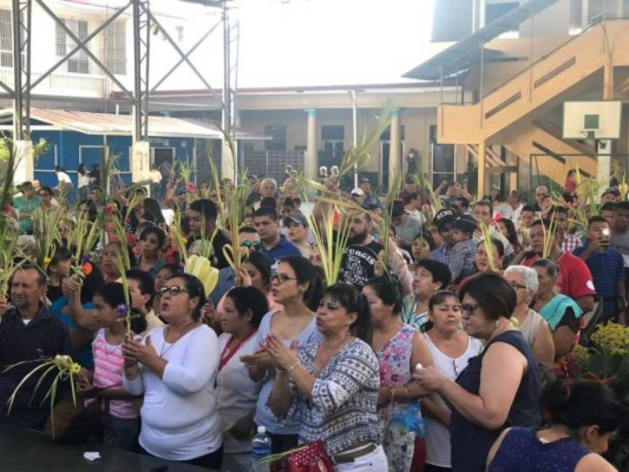 Con la celebración del Domingo de Ramos se da inicio a la Semana Santa en la que se revive la Pasión, Muerte y Resurrección de Jesucristo.